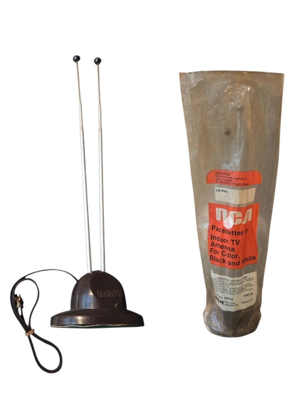 Vintage 1970s RCA Rabbit Ears Antennas Pacesetter II Original Package Included